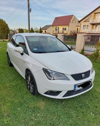 Seat Ibiza cena 25900 przebieg: 131000, rok produkcji 2014 z Myślenice małe 92